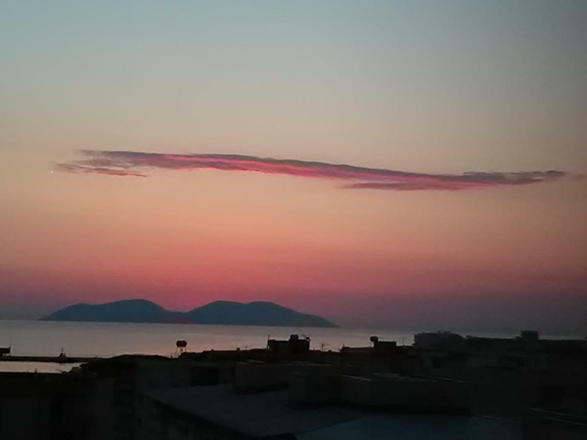 Lindita'S Seaview Appartment Vlorë Eksteriør billede