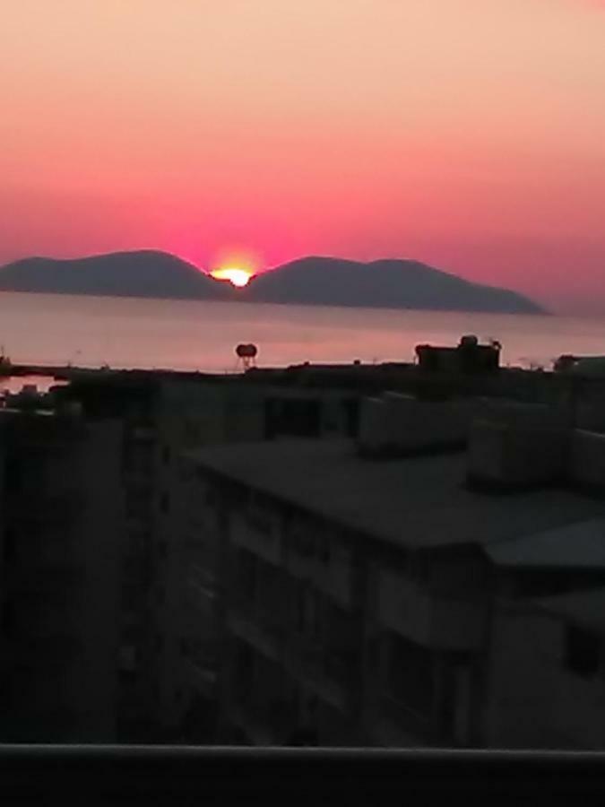 Lindita'S Seaview Appartment Vlorë Eksteriør billede